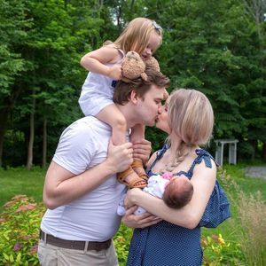 Meet your Posher, Vlada